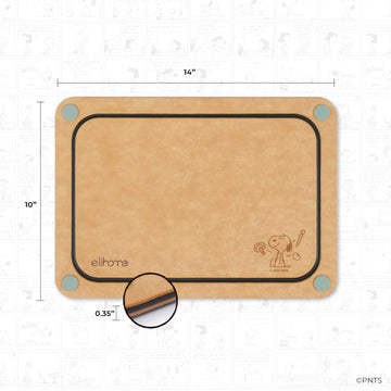 Wooden cutting board with dimensions and a small illustration on a light gray background